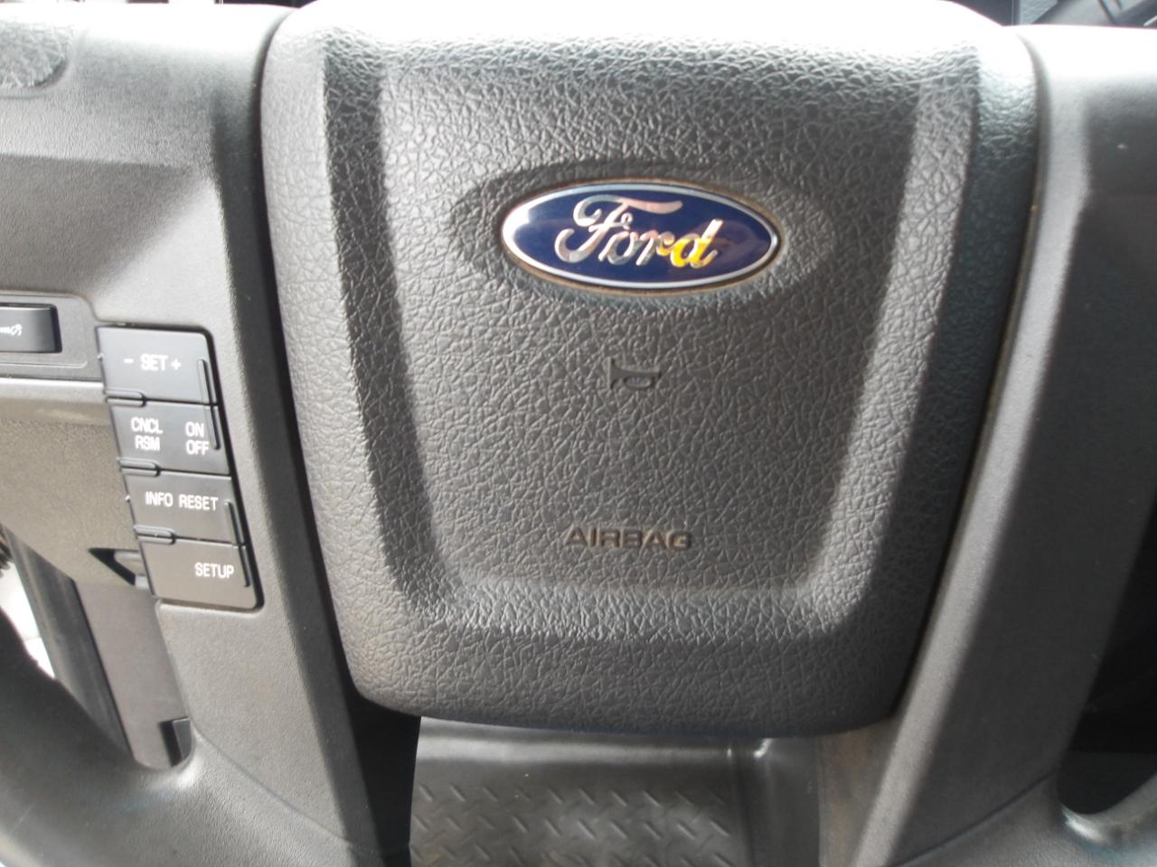 Ford F-150 4WD SuperCab 145" XL 2014