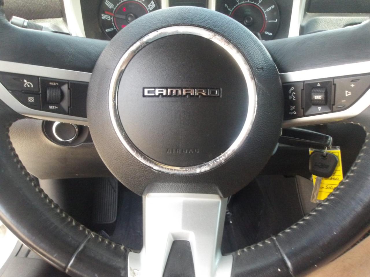 Chevrolet Camaro 2dr Cpe 1LT 2011