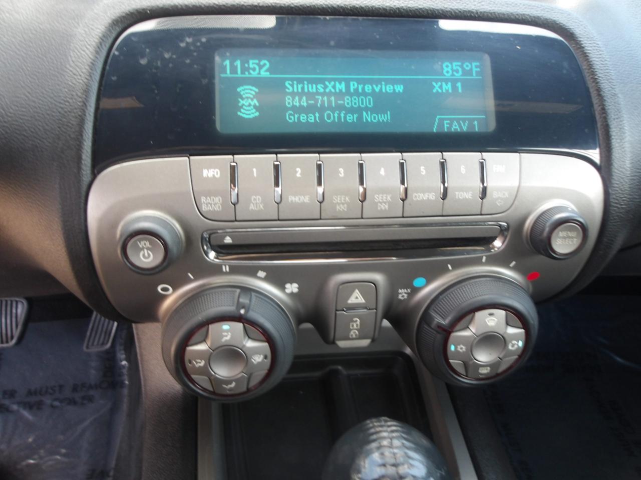 Chevrolet Camaro 2dr Cpe 1LT 2011