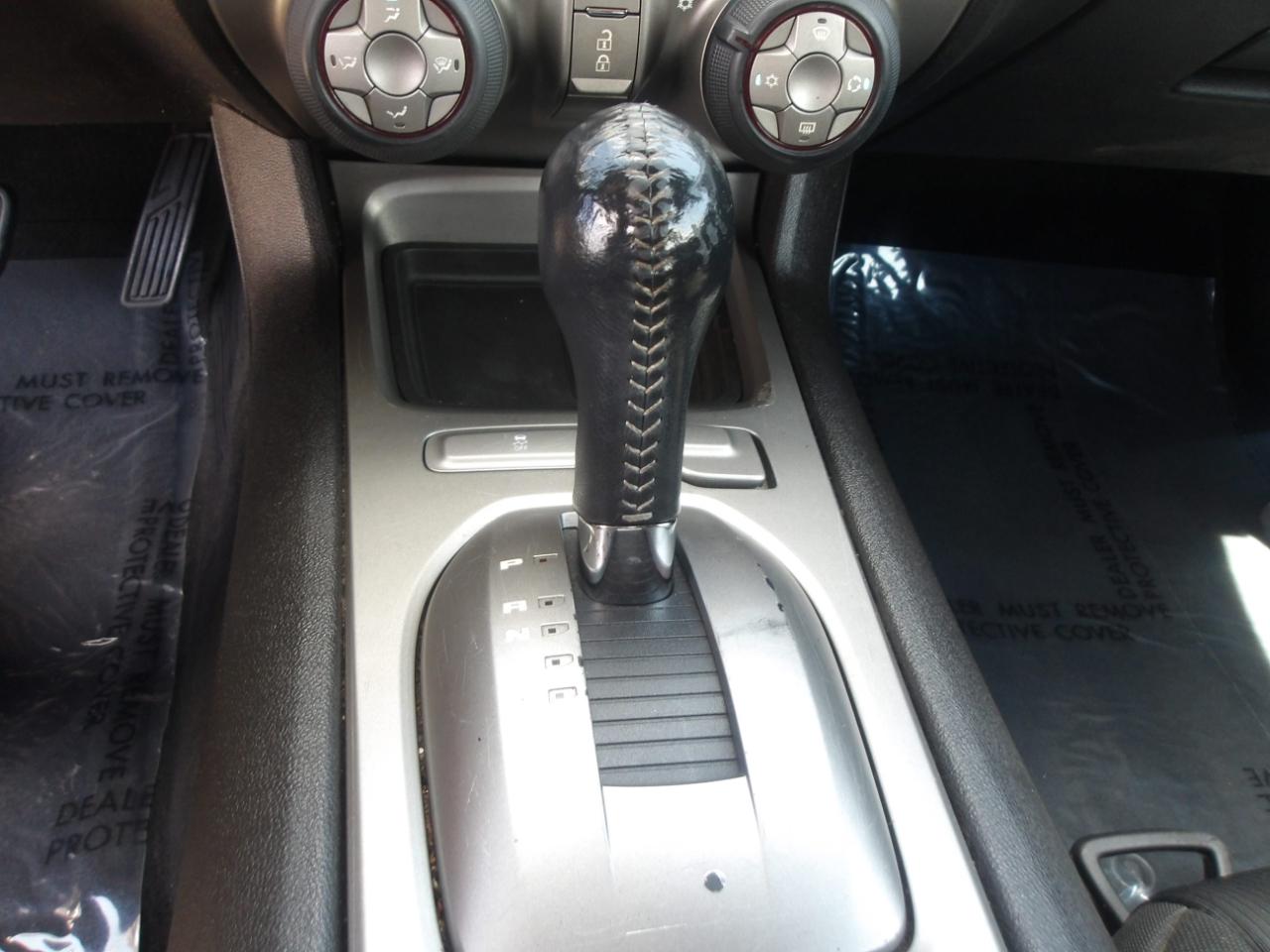 Chevrolet Camaro 2dr Cpe 1LT 2011