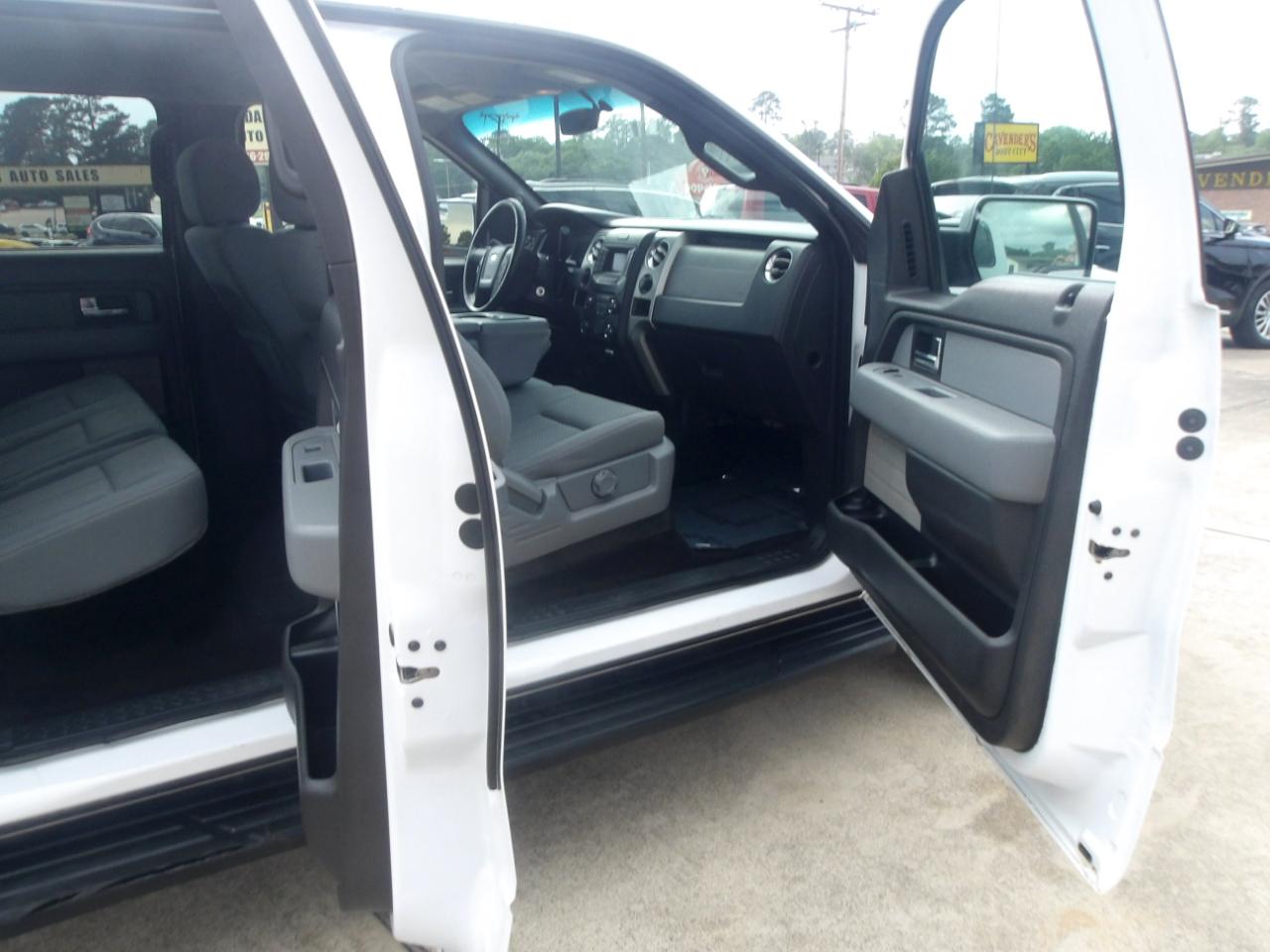 Ford F-150 4WD SuperCrew 145" XLT 2014