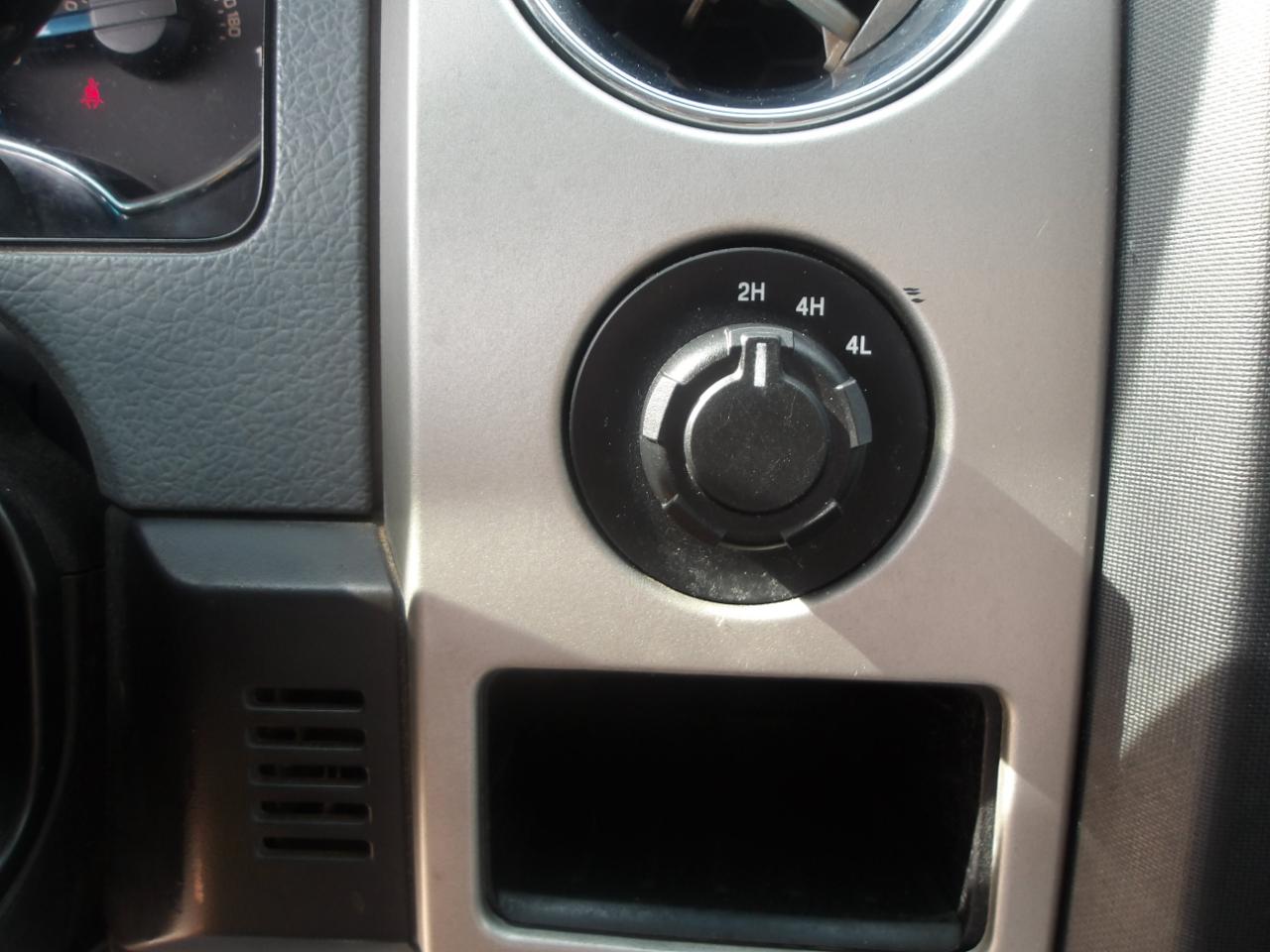 Ford F-150 4WD SuperCrew 145" XLT 2014