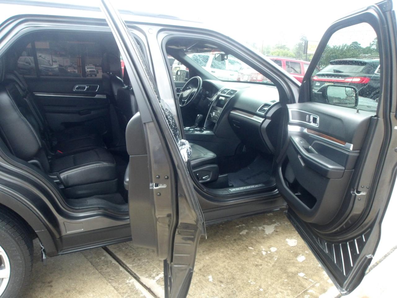 Ford Explorer Limited FWD 2017