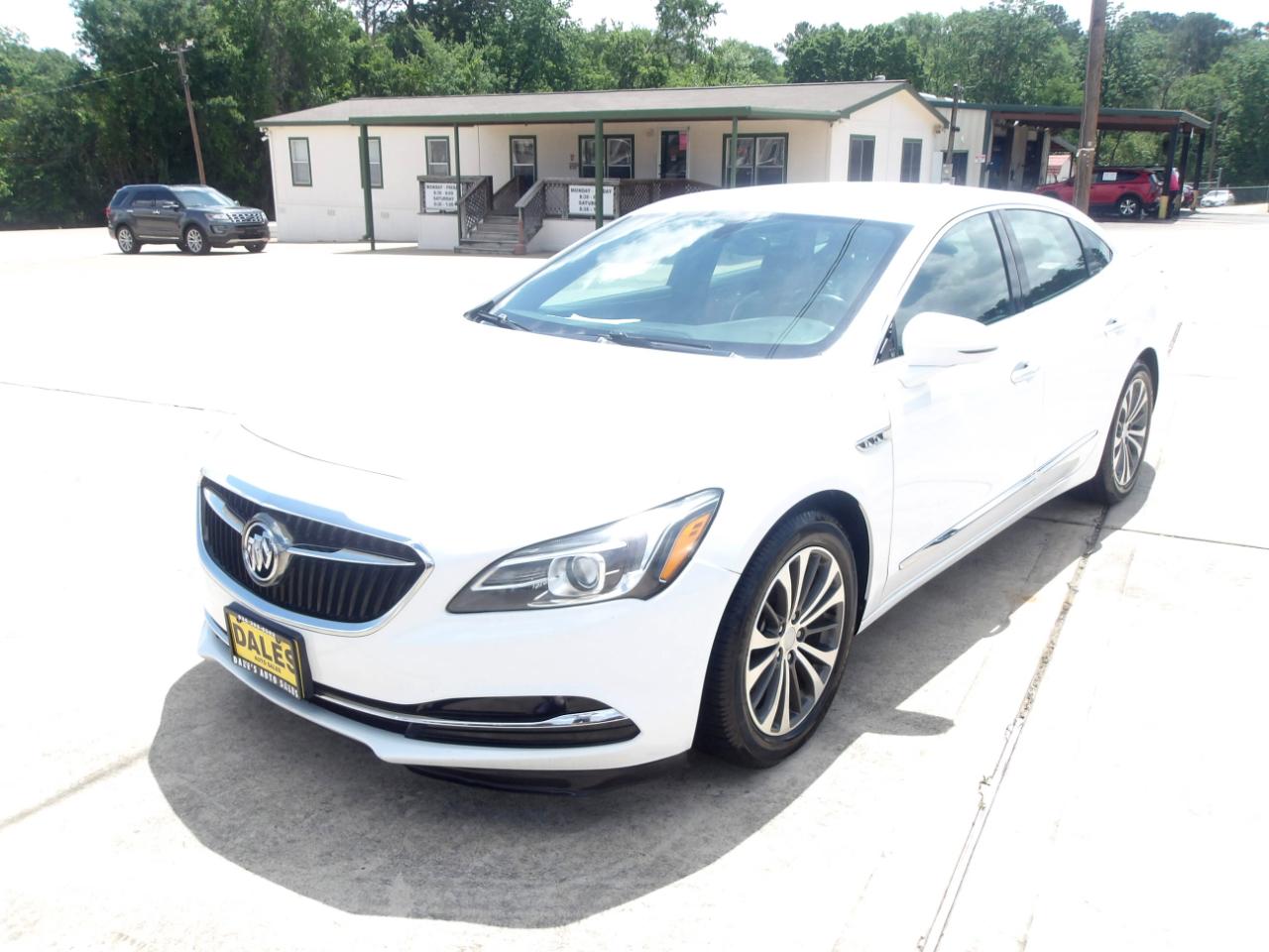 Buick LaCrosse 4dr Sdn Essence FWD 2017