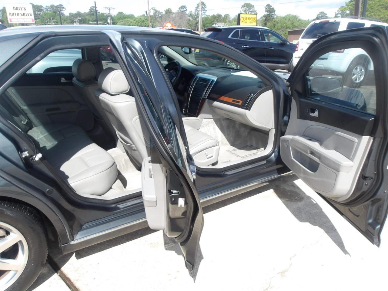 Cadillac STS 4dr Sdn V6 RWD w/1SA 2009