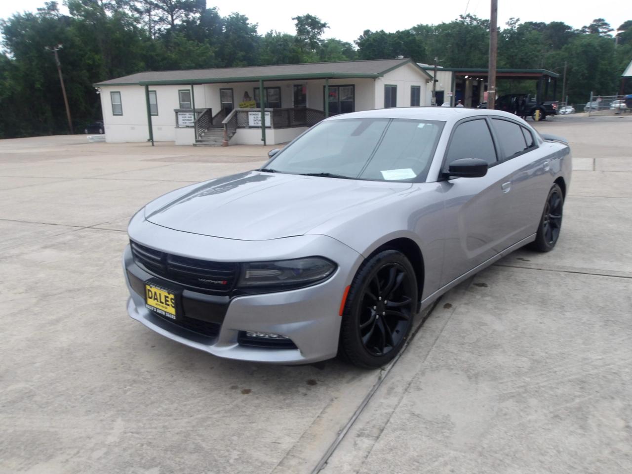 Dodge Charger 4dr Sdn SXT RWD 2016