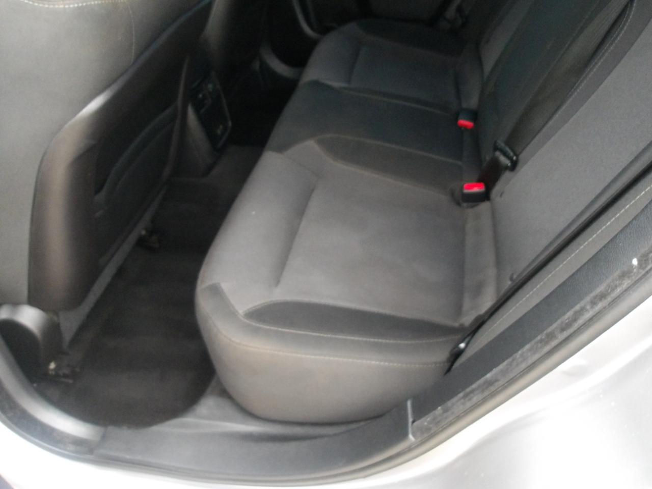 Dodge Charger 4dr Sdn SXT RWD 2016