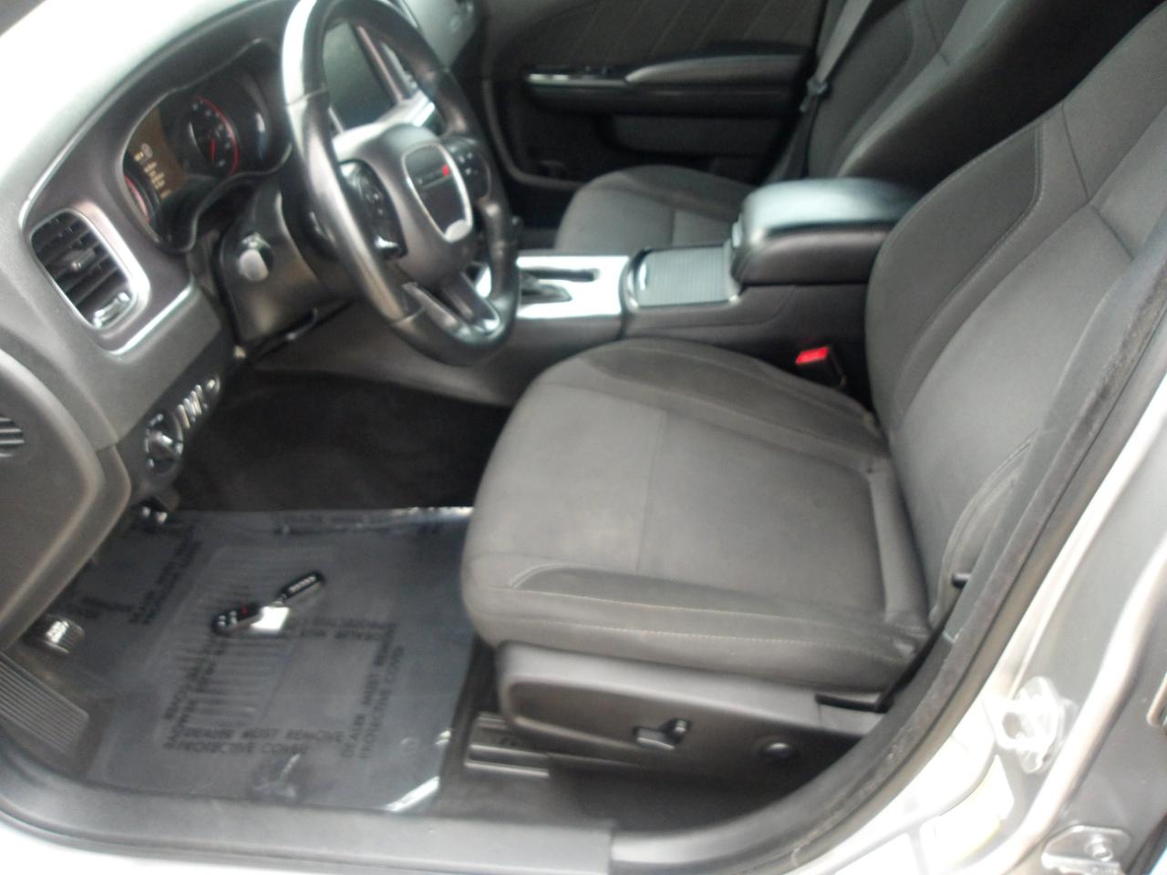 Dodge Charger 4dr Sdn SXT RWD 2016