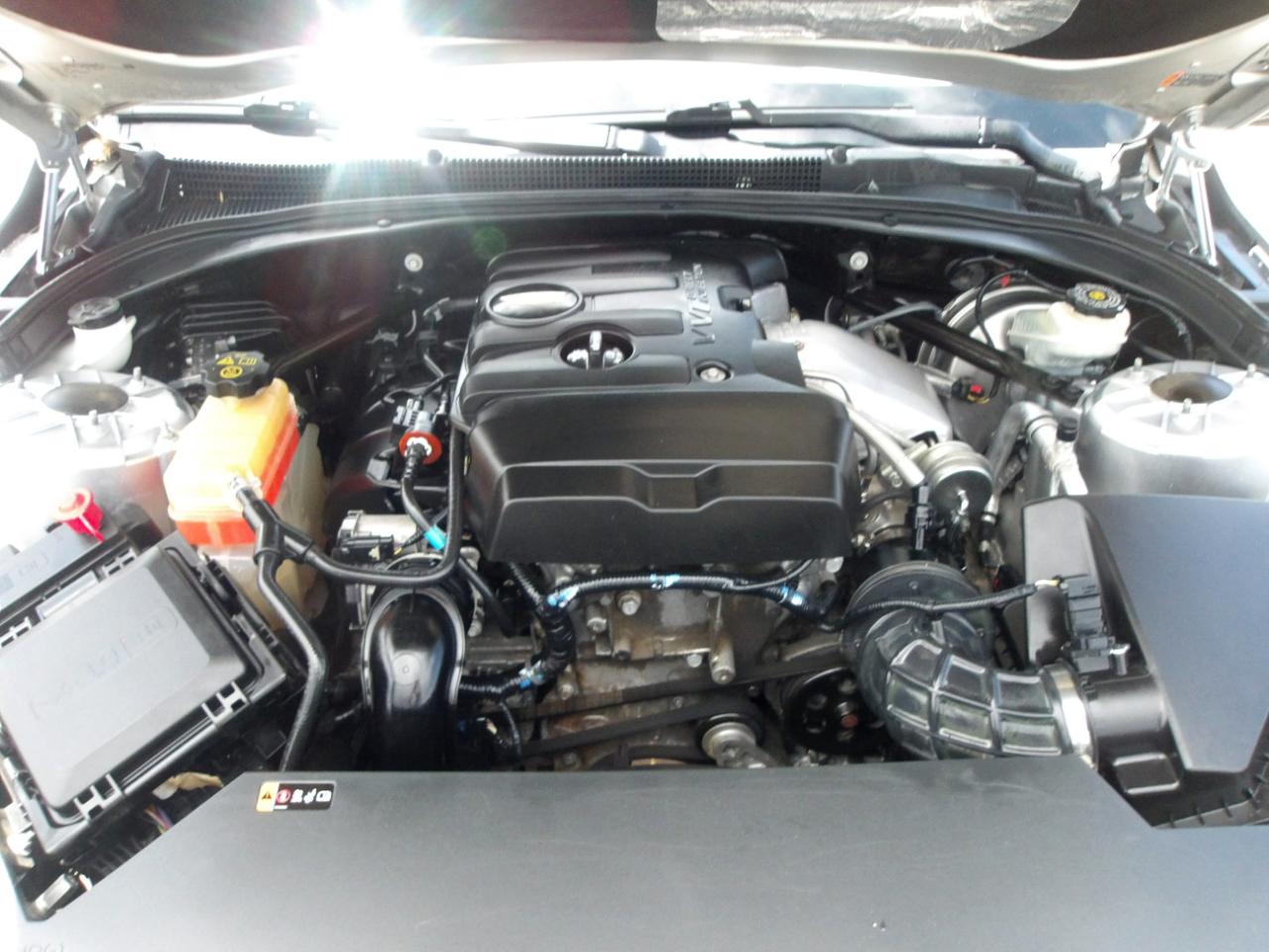 Cadillac ATS Sedan 4dr Sdn 2.0L Luxury RWD 2015