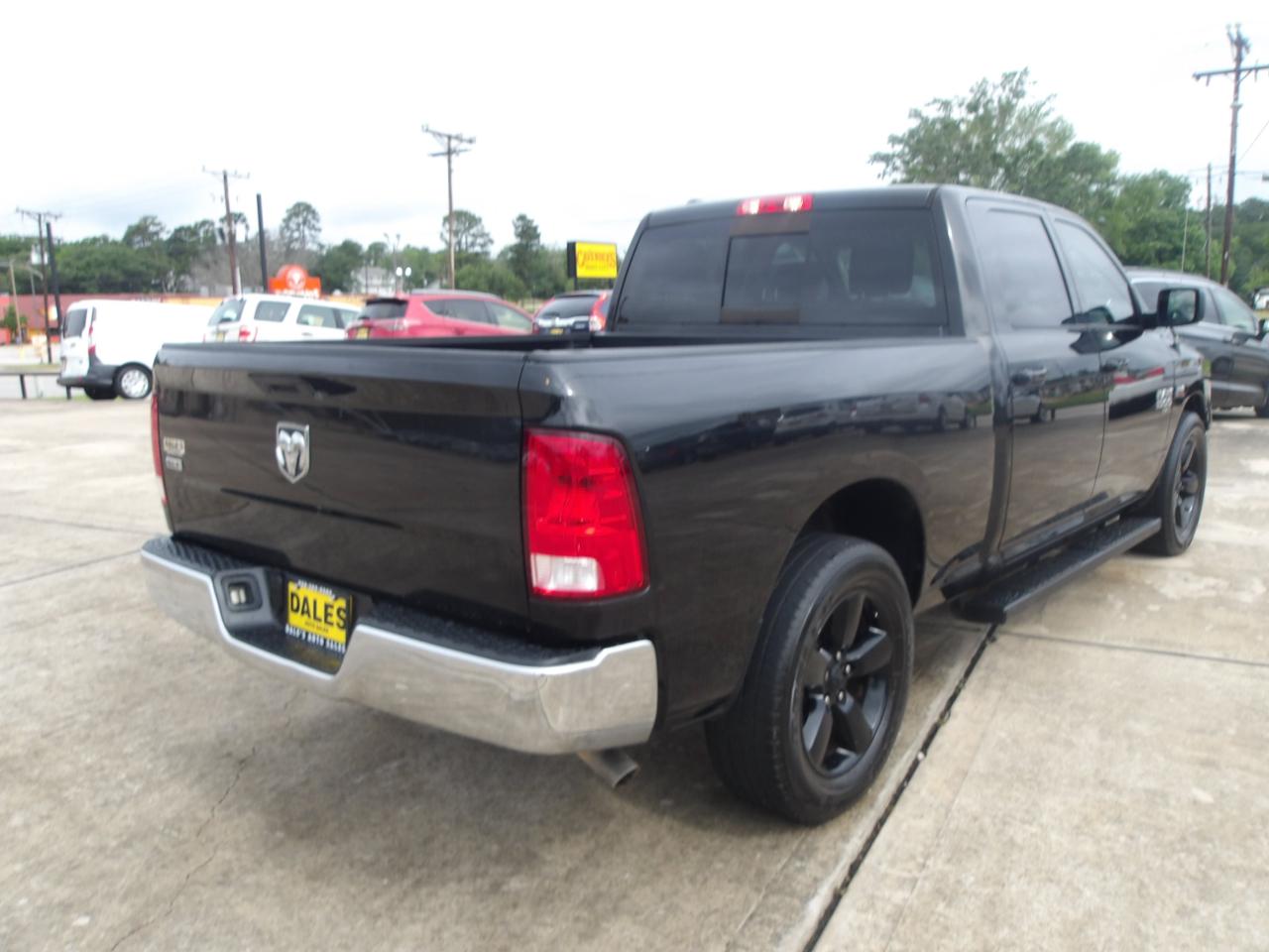 RAM 1500 Classic SLT 4x2 Crew Cab 6'4" Box 2019