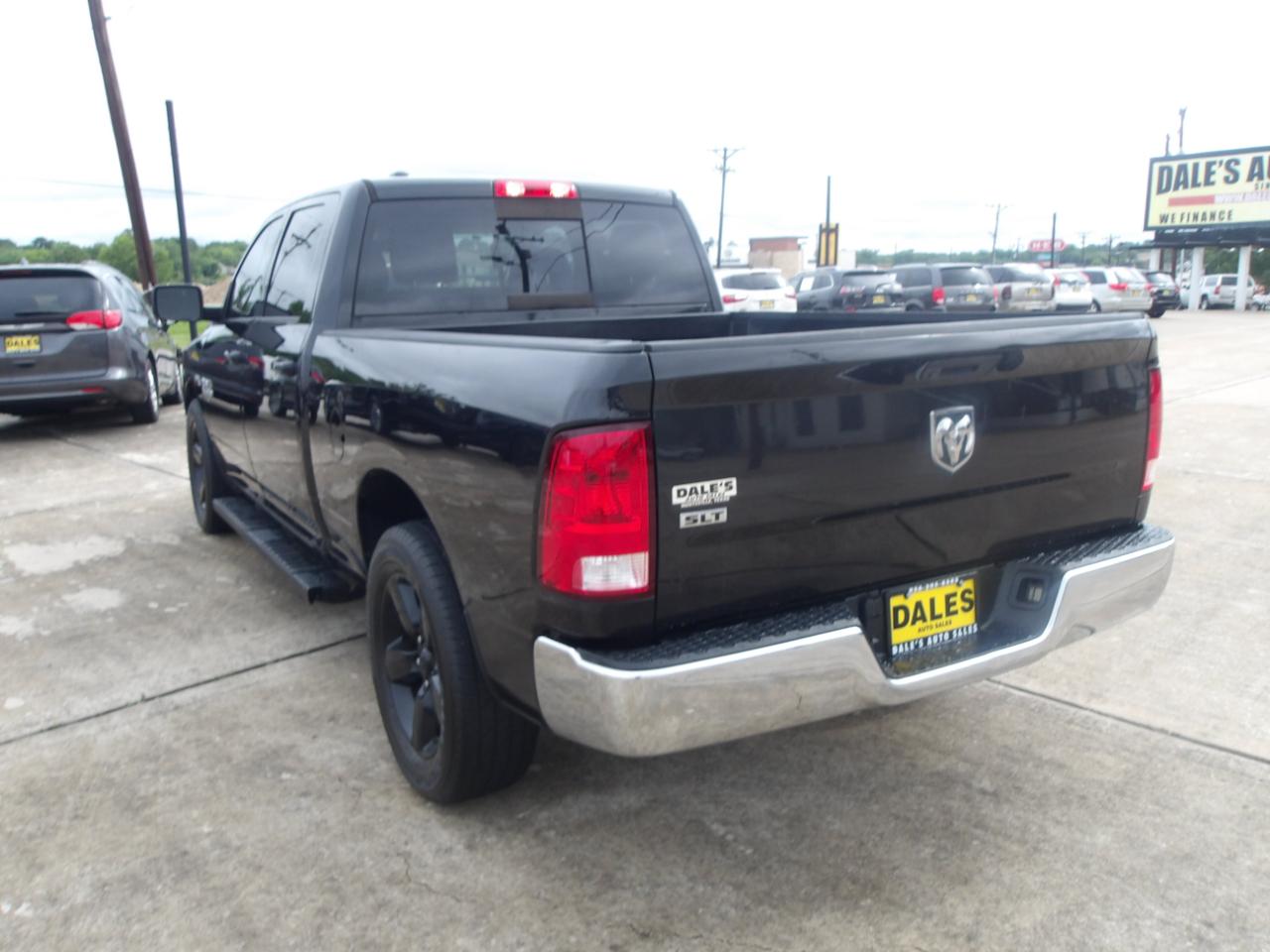 RAM 1500 Classic SLT 4x2 Crew Cab 6'4" Box 2019