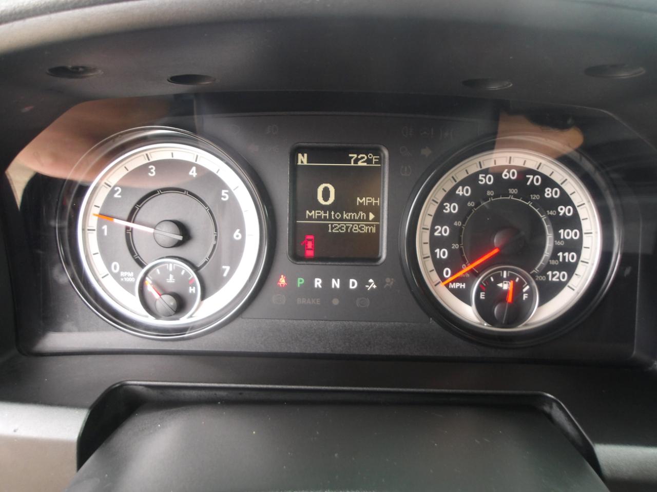 RAM 1500 Classic SLT 4x2 Crew Cab 6'4" Box 2019