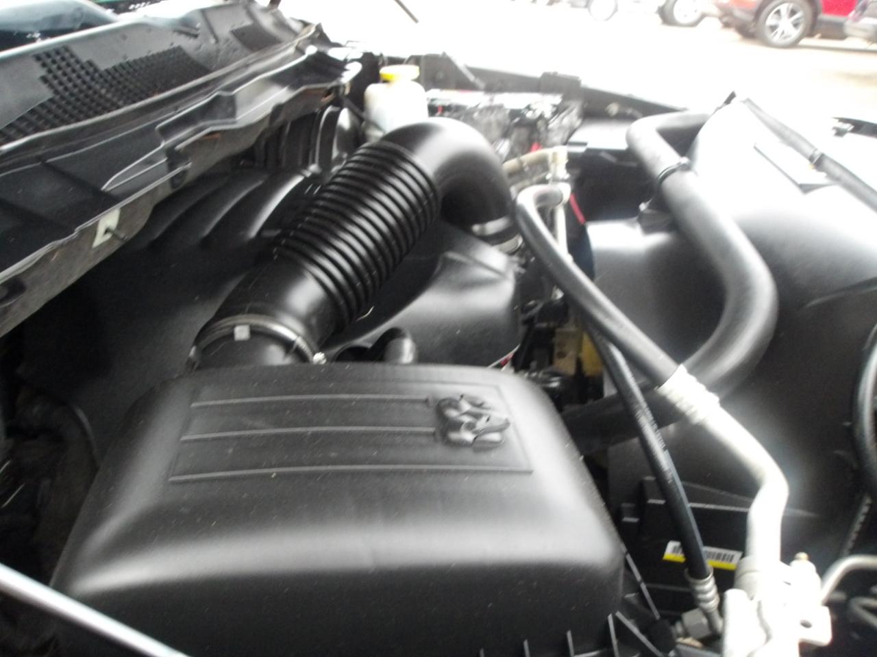 RAM 1500 Classic SLT 4x2 Crew Cab 6'4" Box 2019