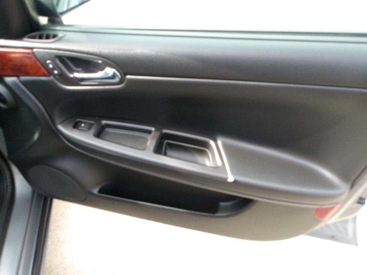 Chevrolet Impala 4dr Sdn LS 2008