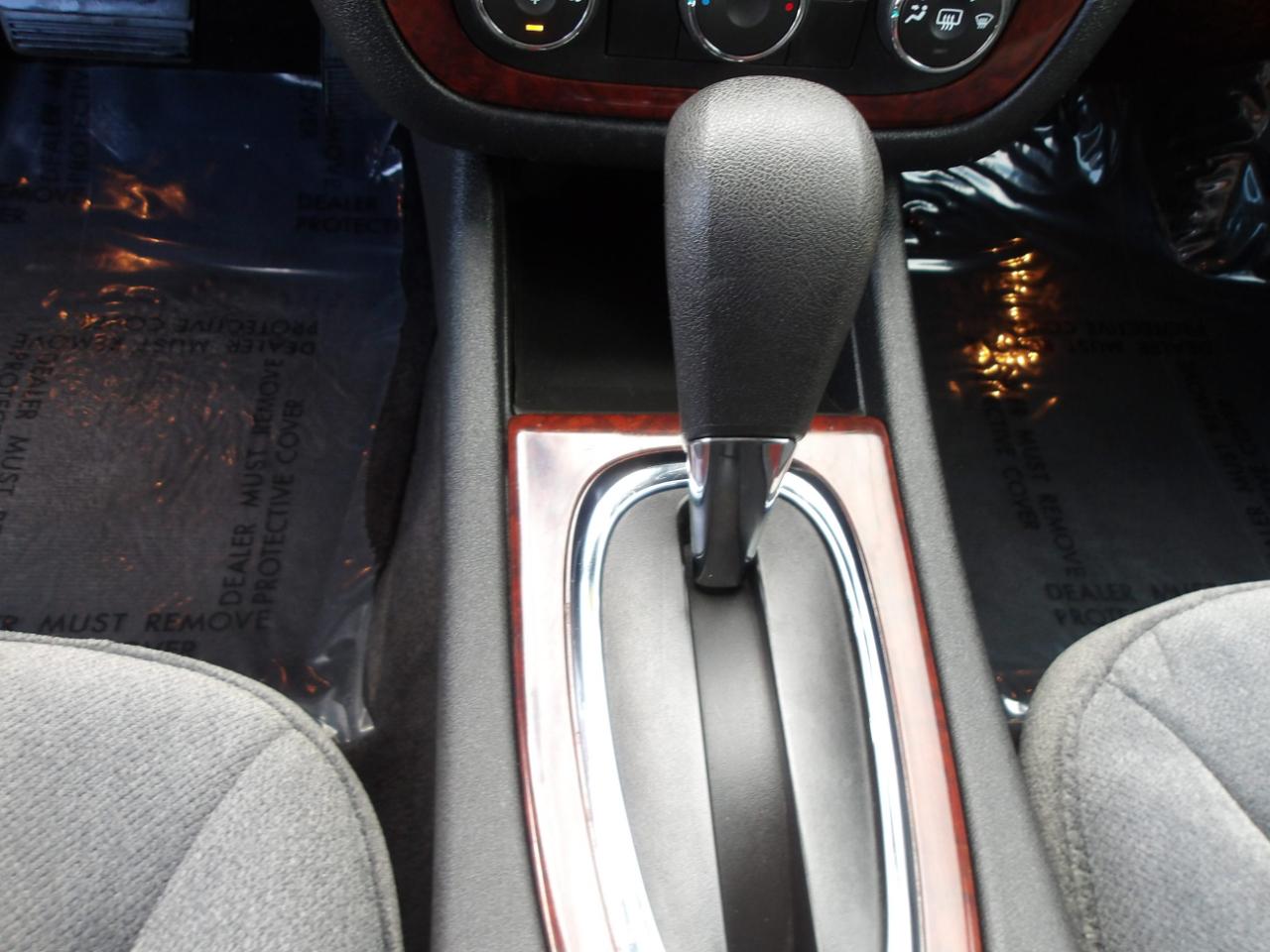 Chevrolet Impala 4dr Sdn LS 2008
