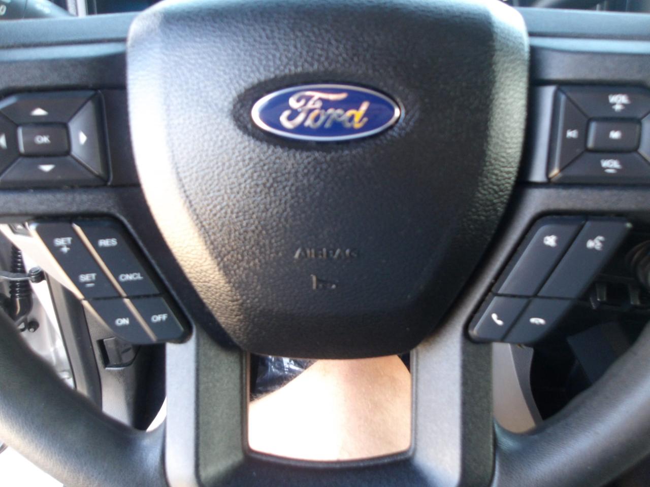 Ford F-150 2WD SuperCab 145" XLT 2016