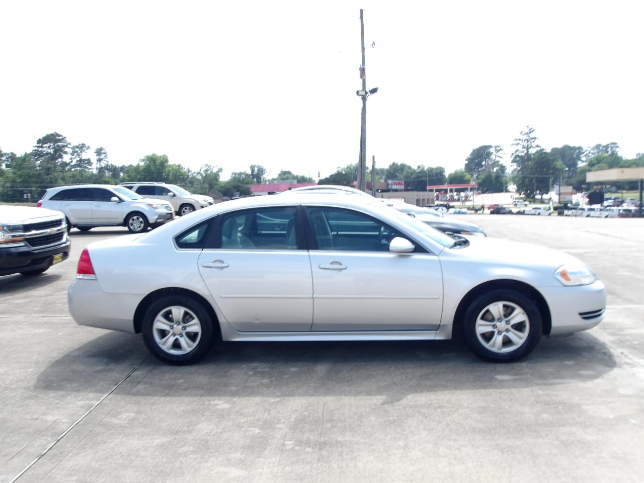 Chevrolet Impala 4dr Sdn LS 2013