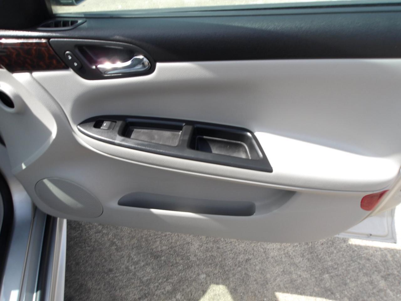 Chevrolet Impala 4dr Sdn LS 2013