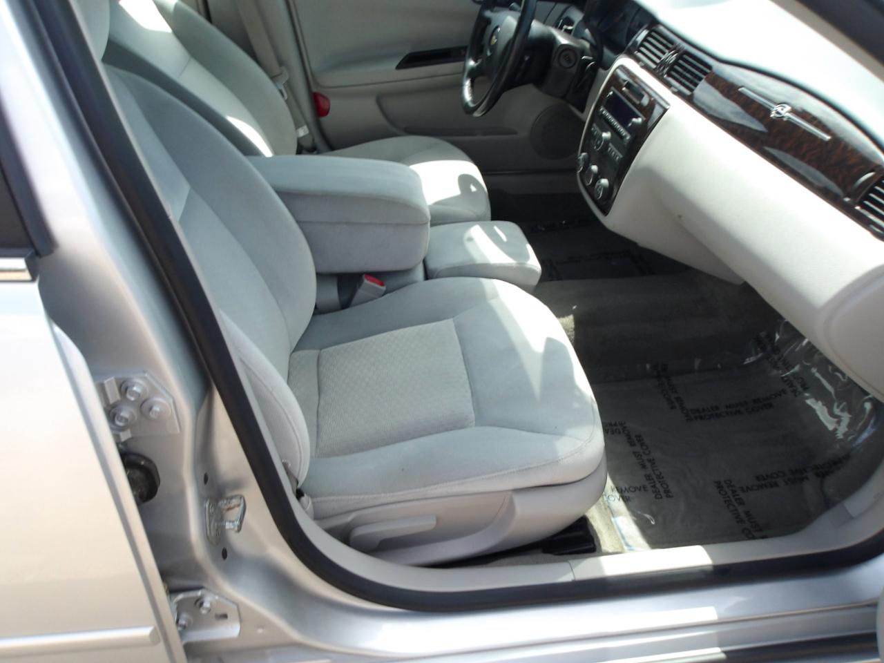 Chevrolet Impala 4dr Sdn LS 2013