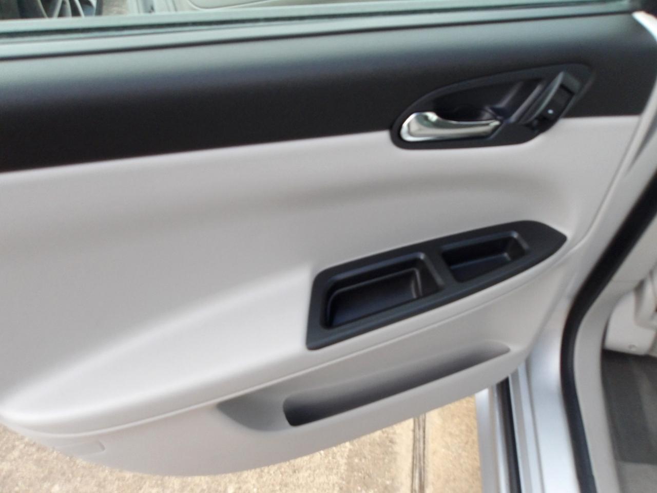 Chevrolet Impala 4dr Sdn LS 2013