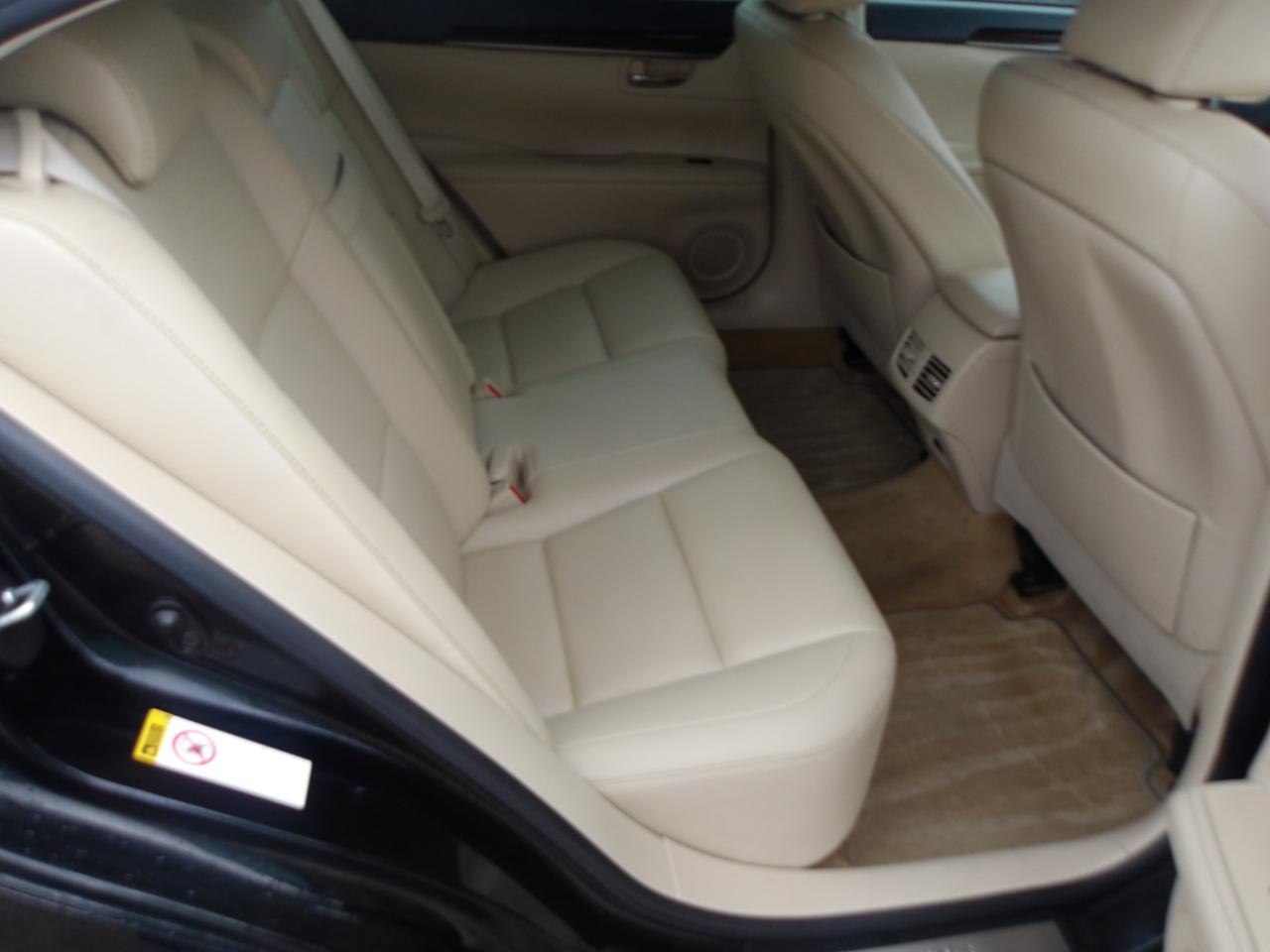 Lexus ES 350 4dr Sdn 2013