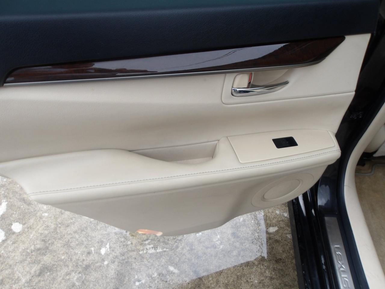 Lexus ES 350 4dr Sdn 2013