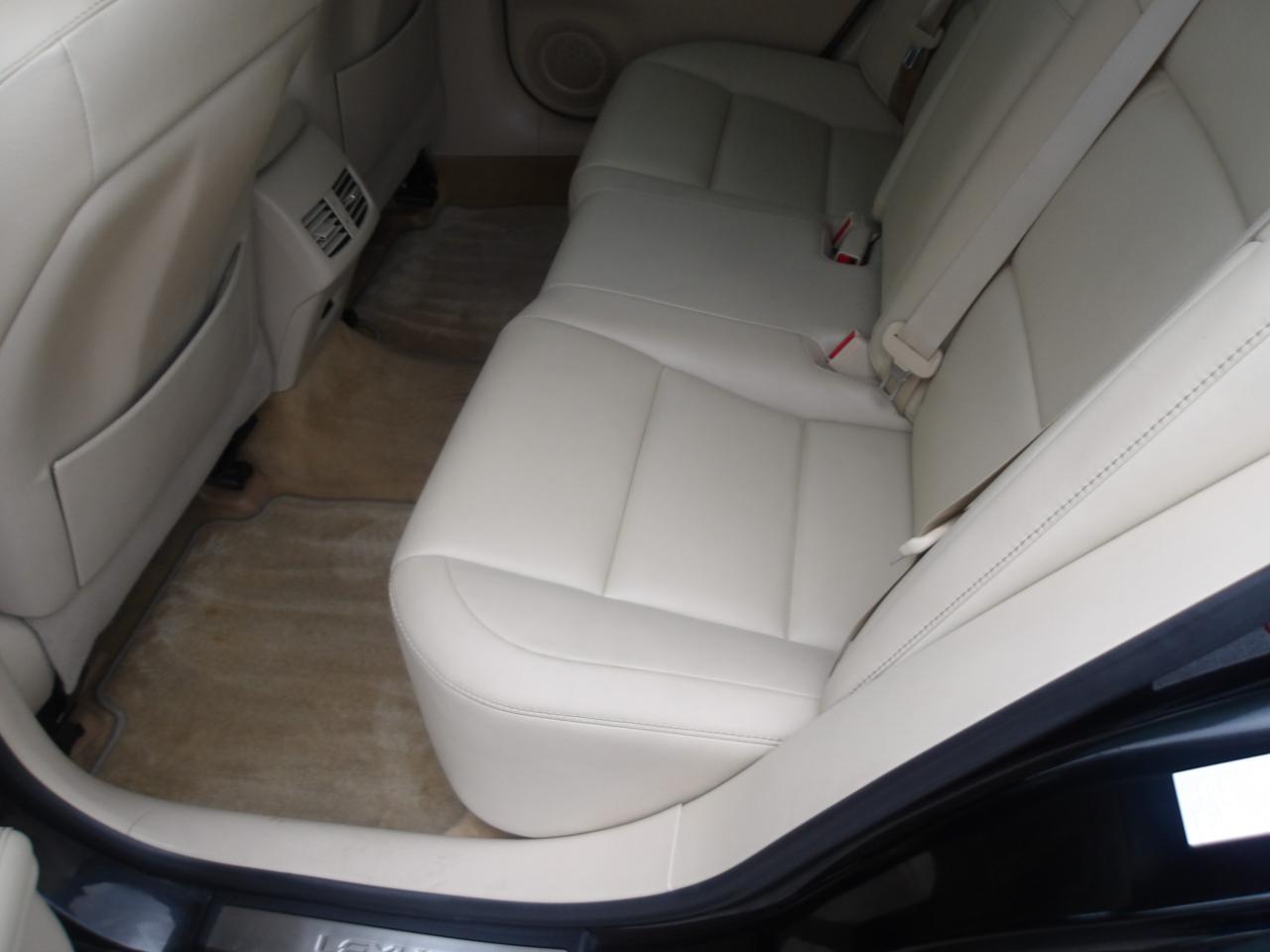 Lexus ES 350 4dr Sdn 2013