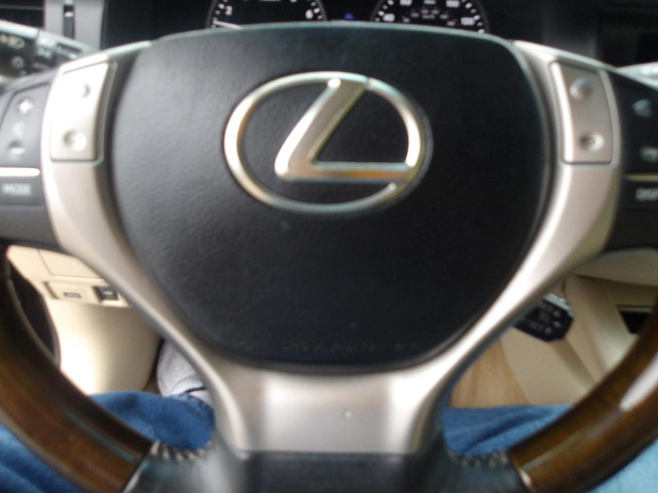 Lexus ES 350 4dr Sdn 2013