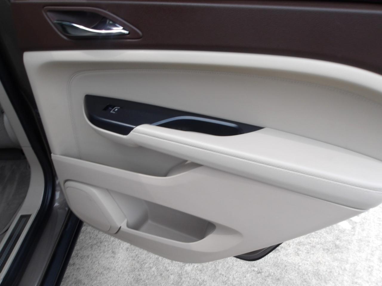 Cadillac SRX FWD 4dr Luxury Collection 2014