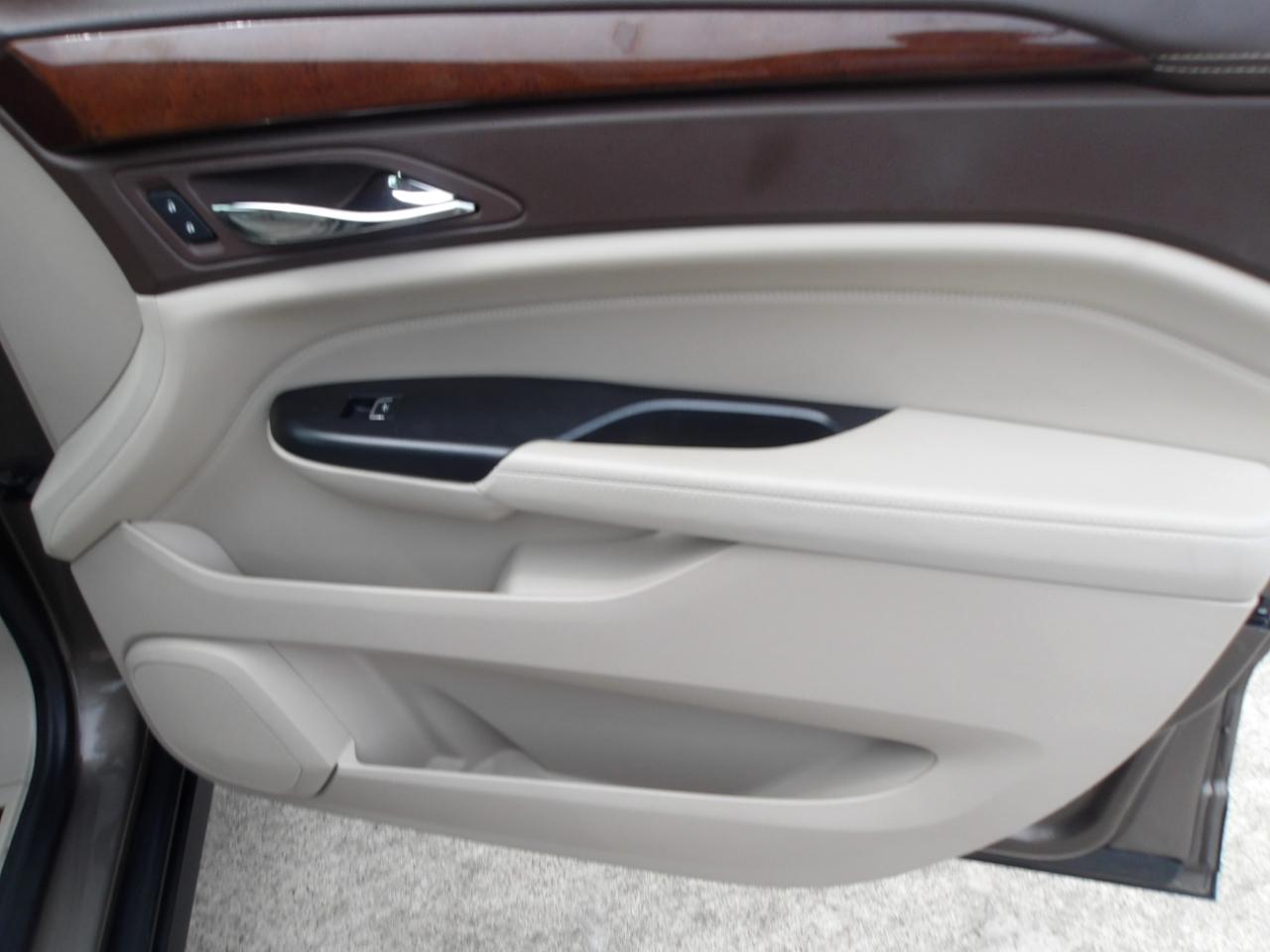 Cadillac SRX FWD 4dr Luxury Collection 2014