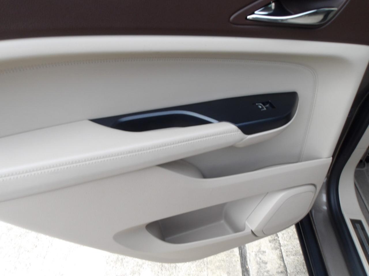 Cadillac SRX FWD 4dr Luxury Collection 2014