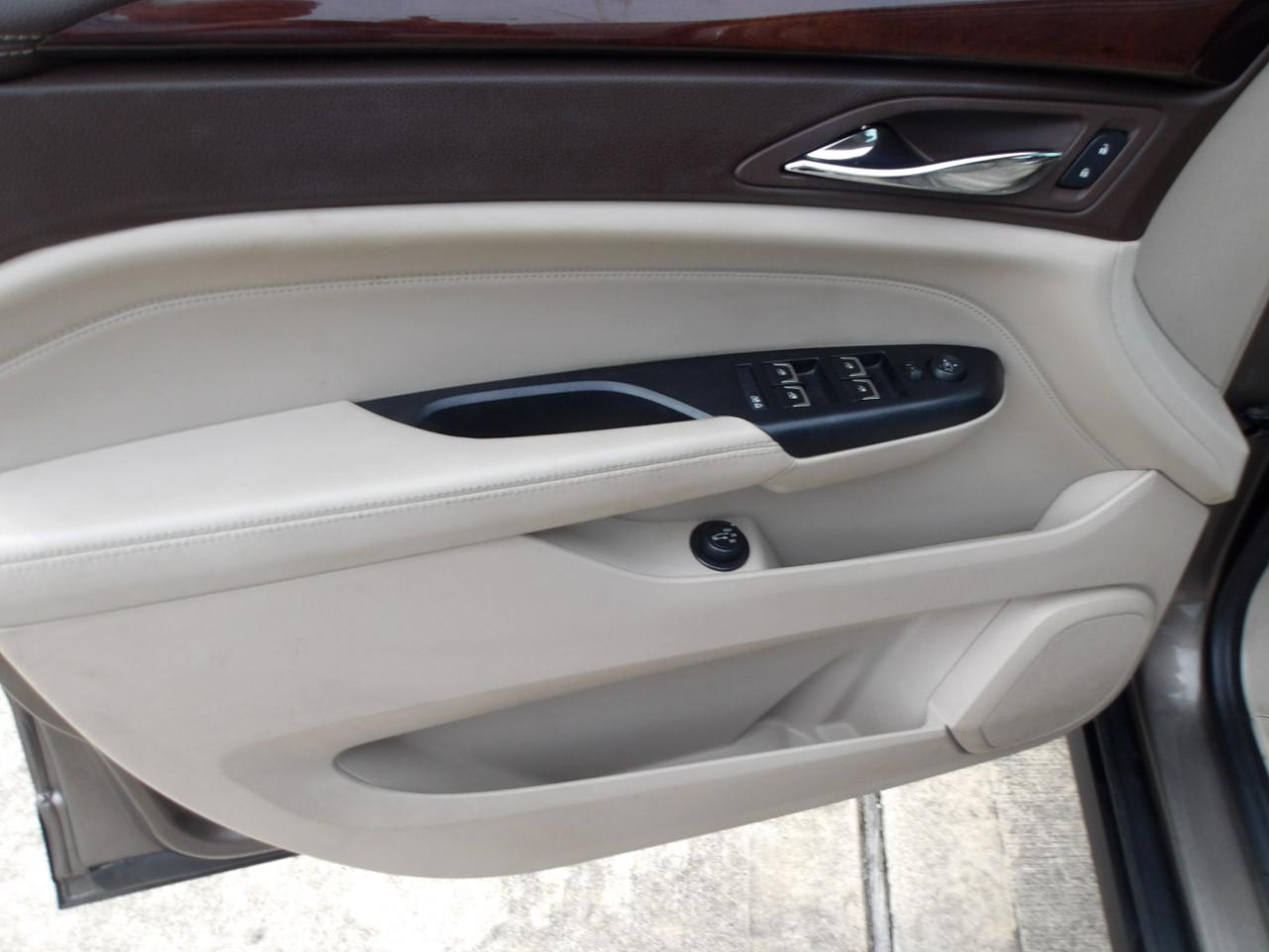 Cadillac SRX FWD 4dr Luxury Collection 2014