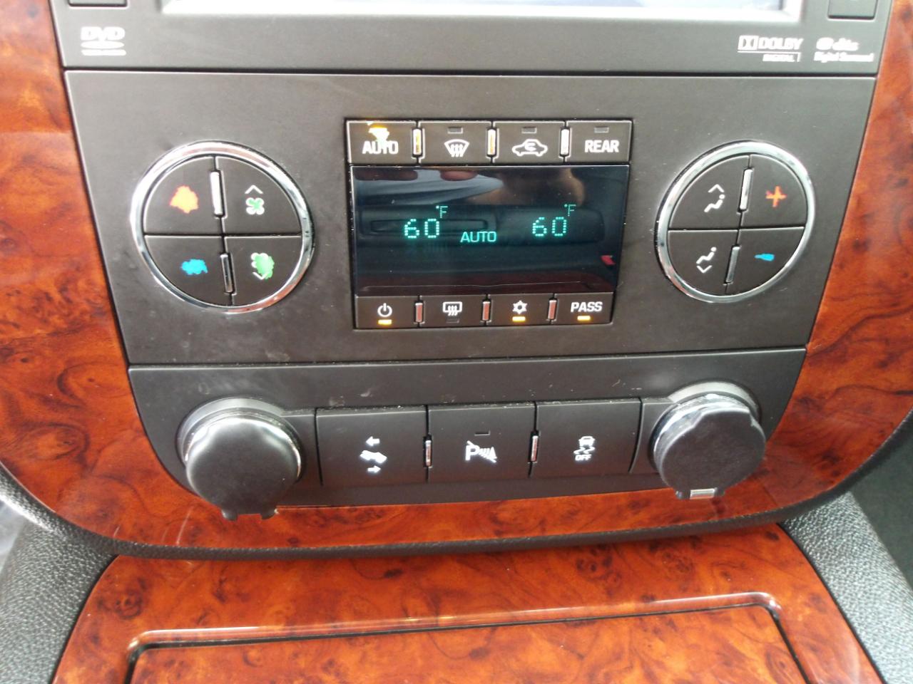 Chevrolet Tahoe 2WD 4dr 1500 LTZ 2013