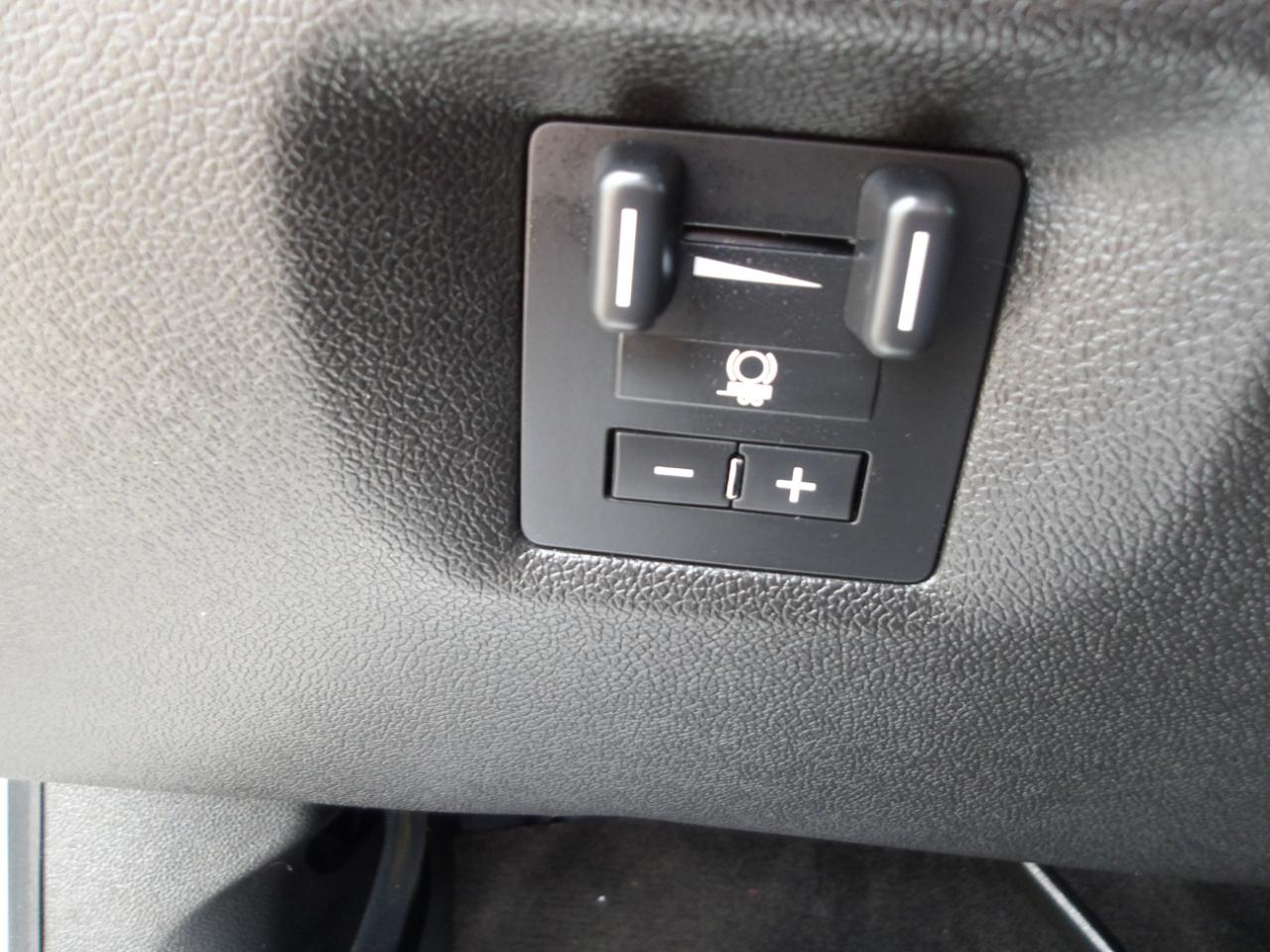 Chevrolet Tahoe 2WD 4dr 1500 LTZ 2013
