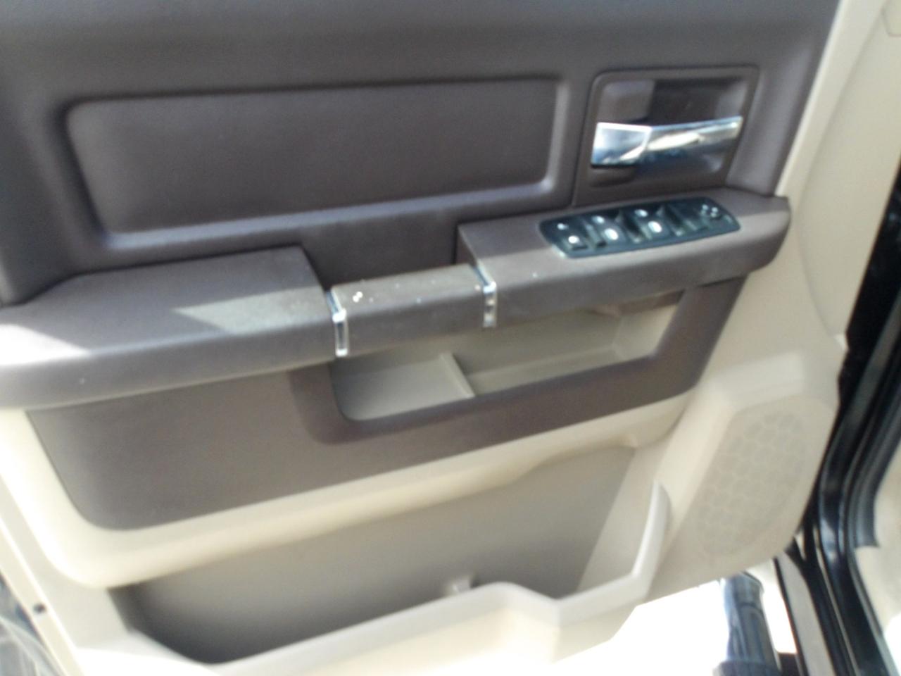 RAM 1500 2WD Quad Cab 140.5" Lone Star 2012