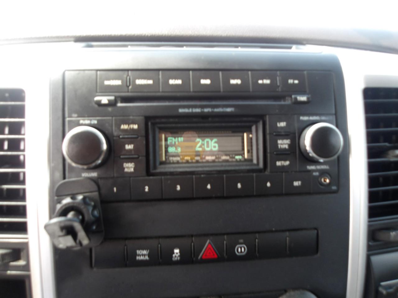 RAM 1500 2WD Quad Cab 140.5" Lone Star 2012