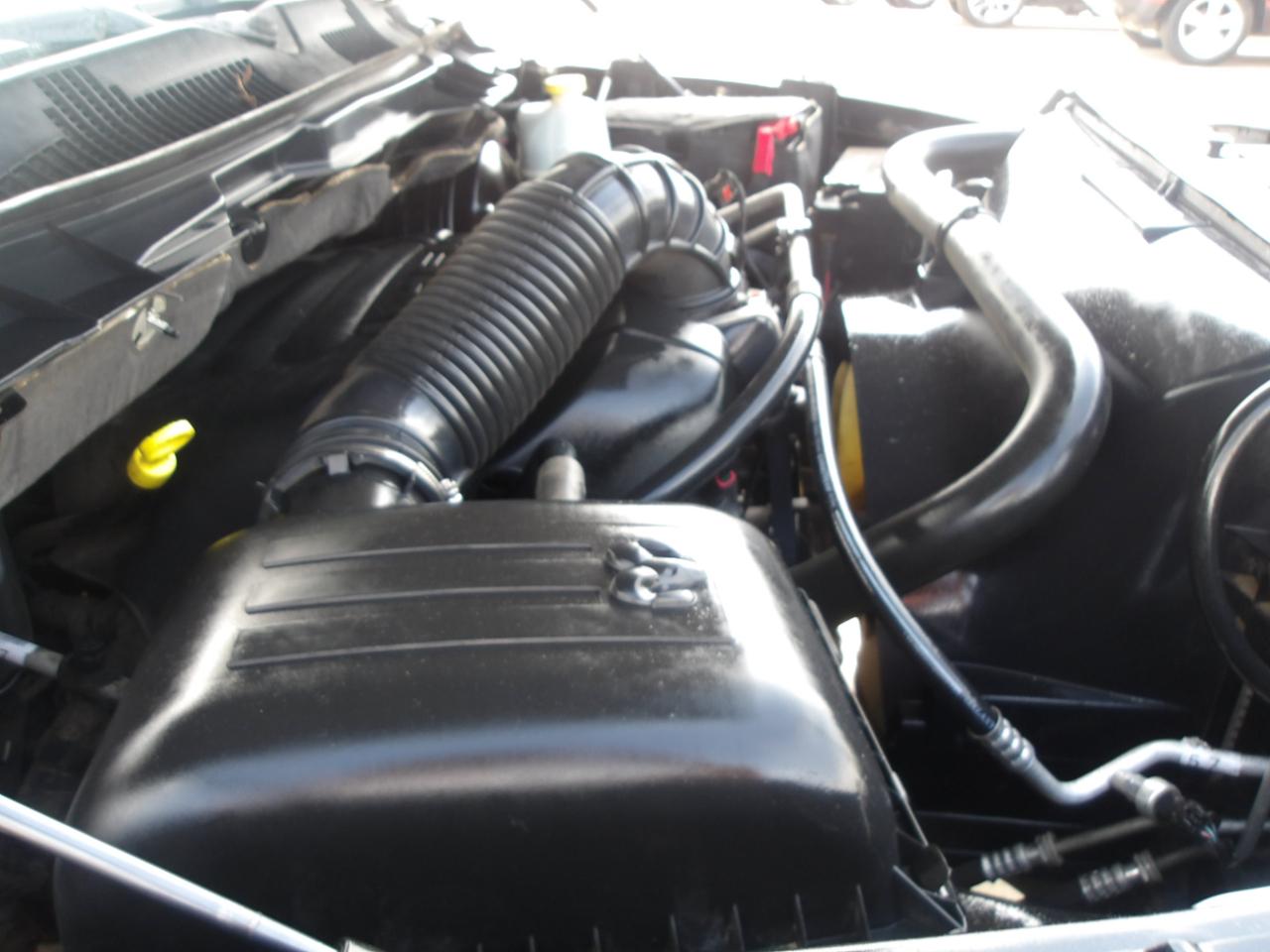 RAM 1500 2WD Quad Cab 140.5" Lone Star 2012