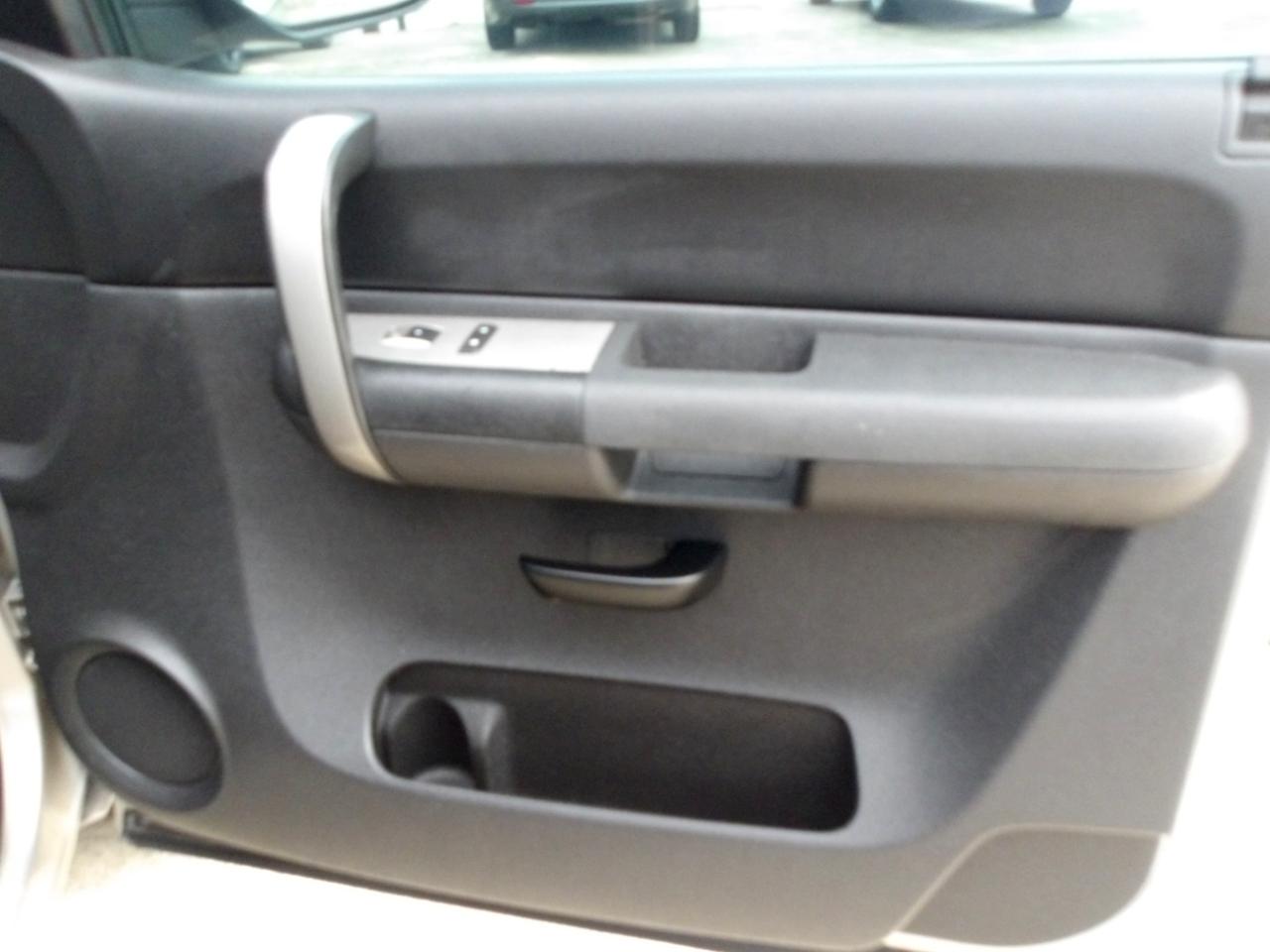 Chevrolet Silverado 1500 2WD Crew Cab 143.5" LS 2008