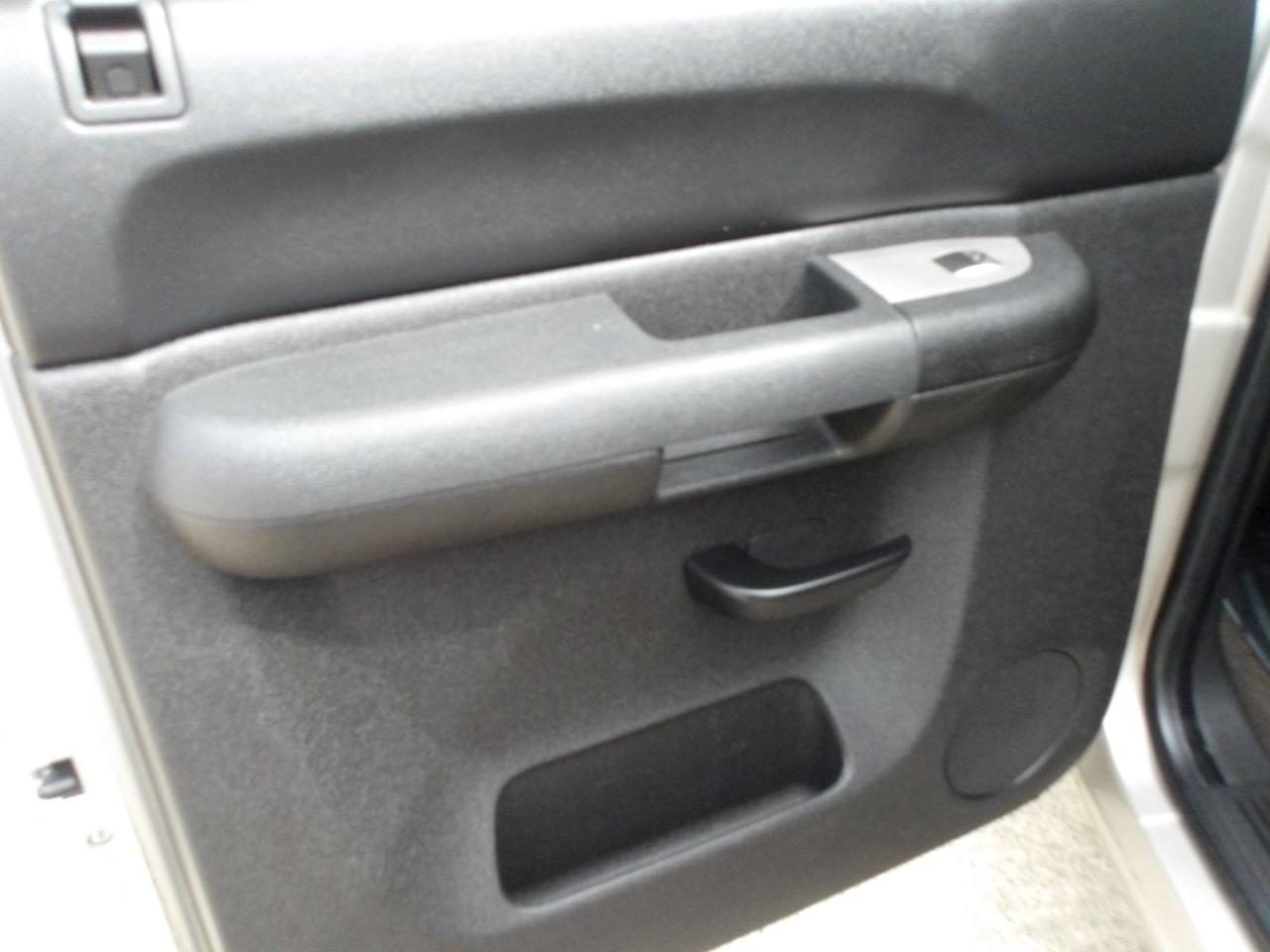 Chevrolet Silverado 1500 2WD Crew Cab 143.5" LS 2008