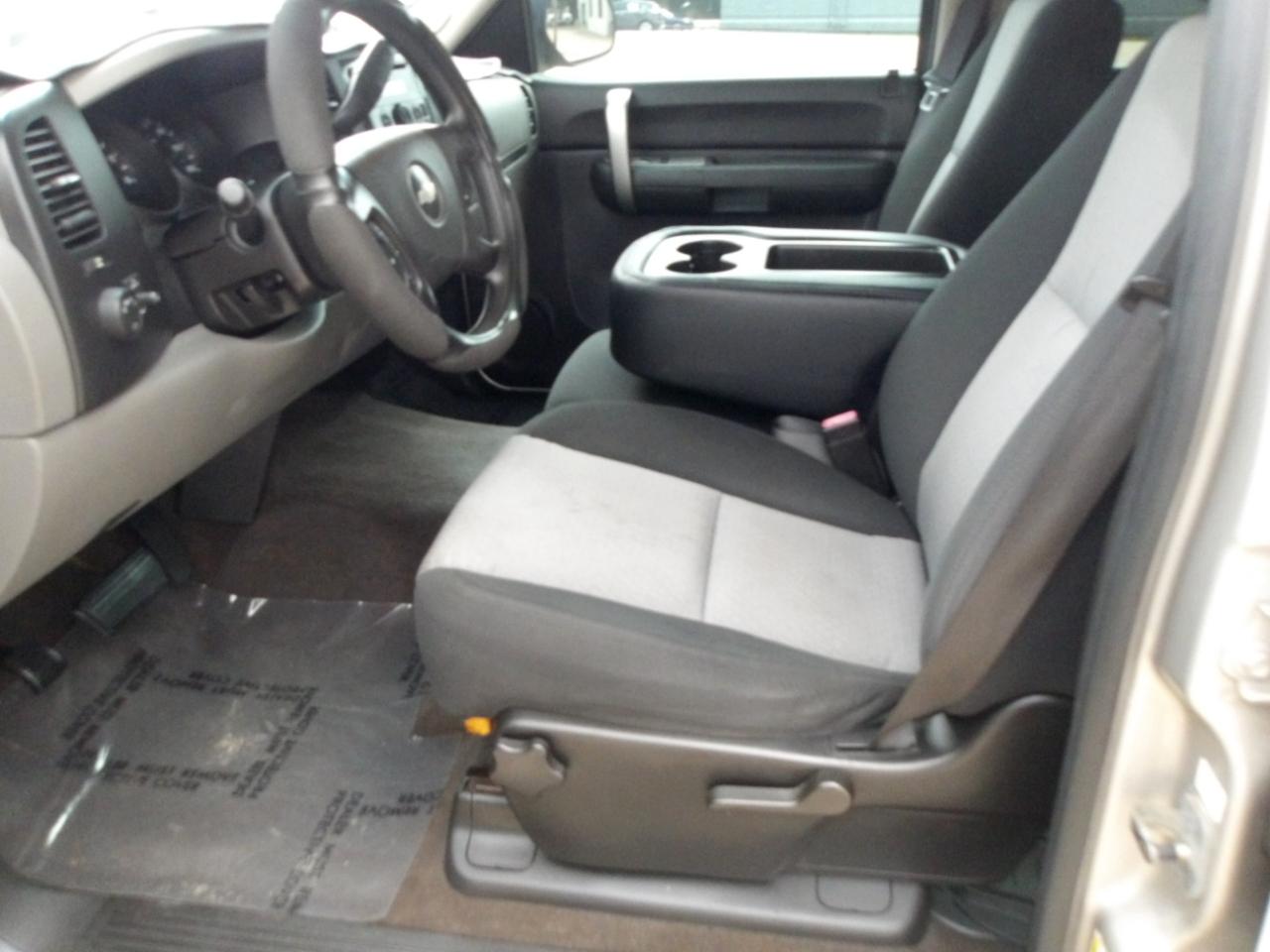 Chevrolet Silverado 1500 2WD Crew Cab 143.5" LS 2008