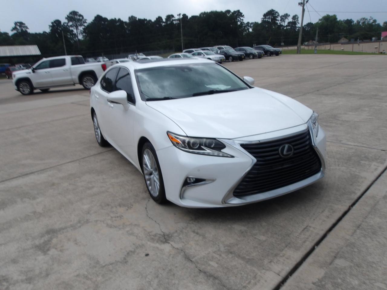 Lexus ES 350 4dr Sdn 2016