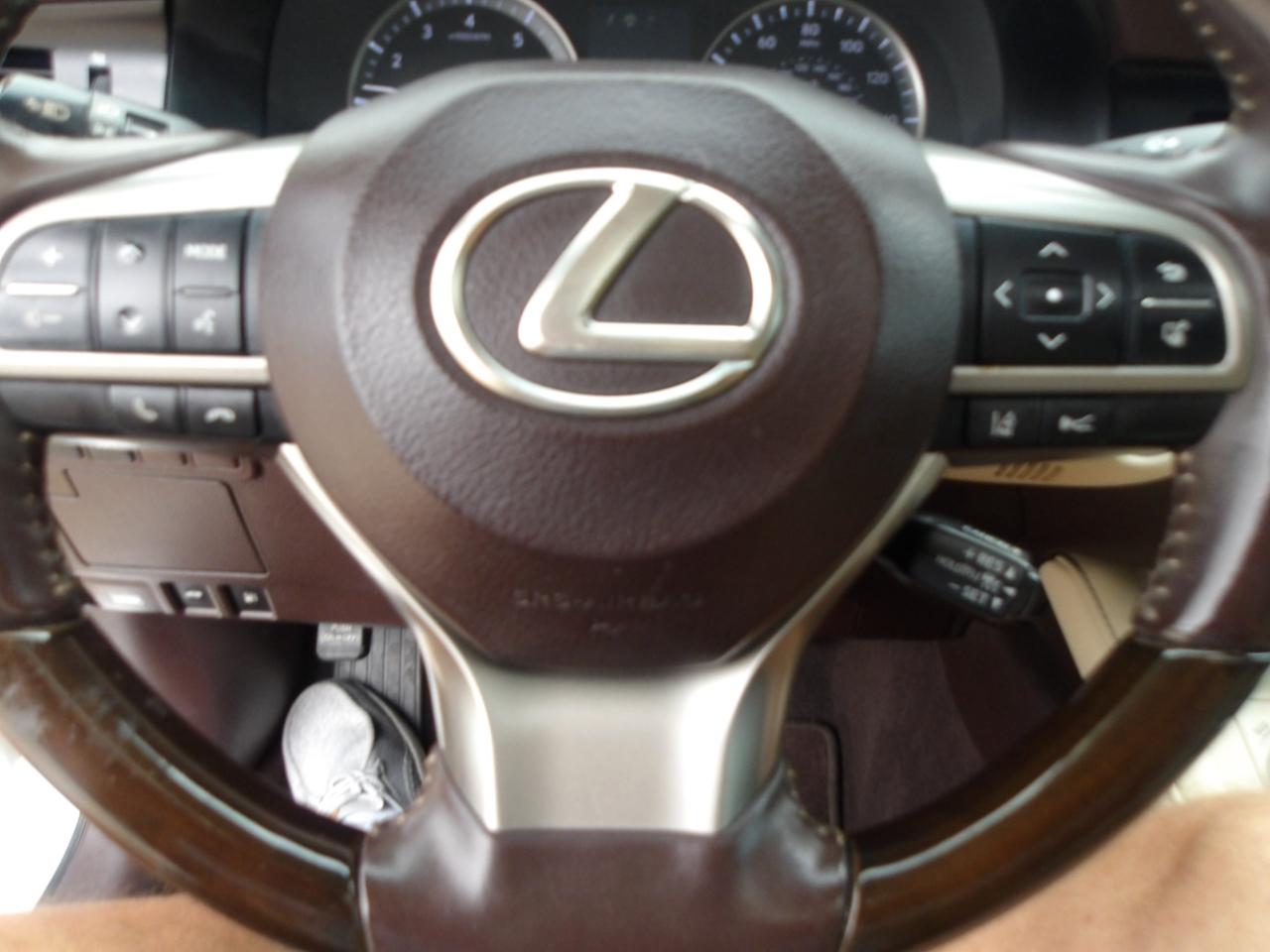 Lexus ES 350 4dr Sdn 2016