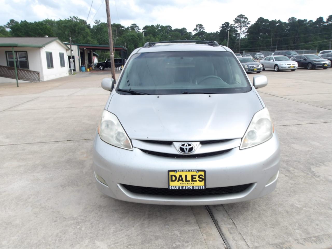 Toyota Sienna  2010