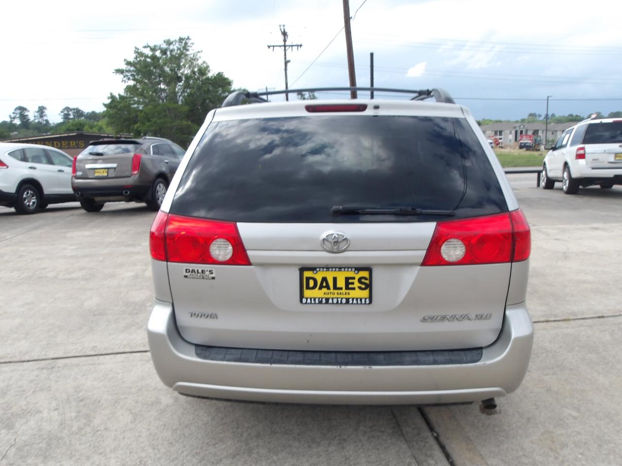 Toyota Sienna  2010