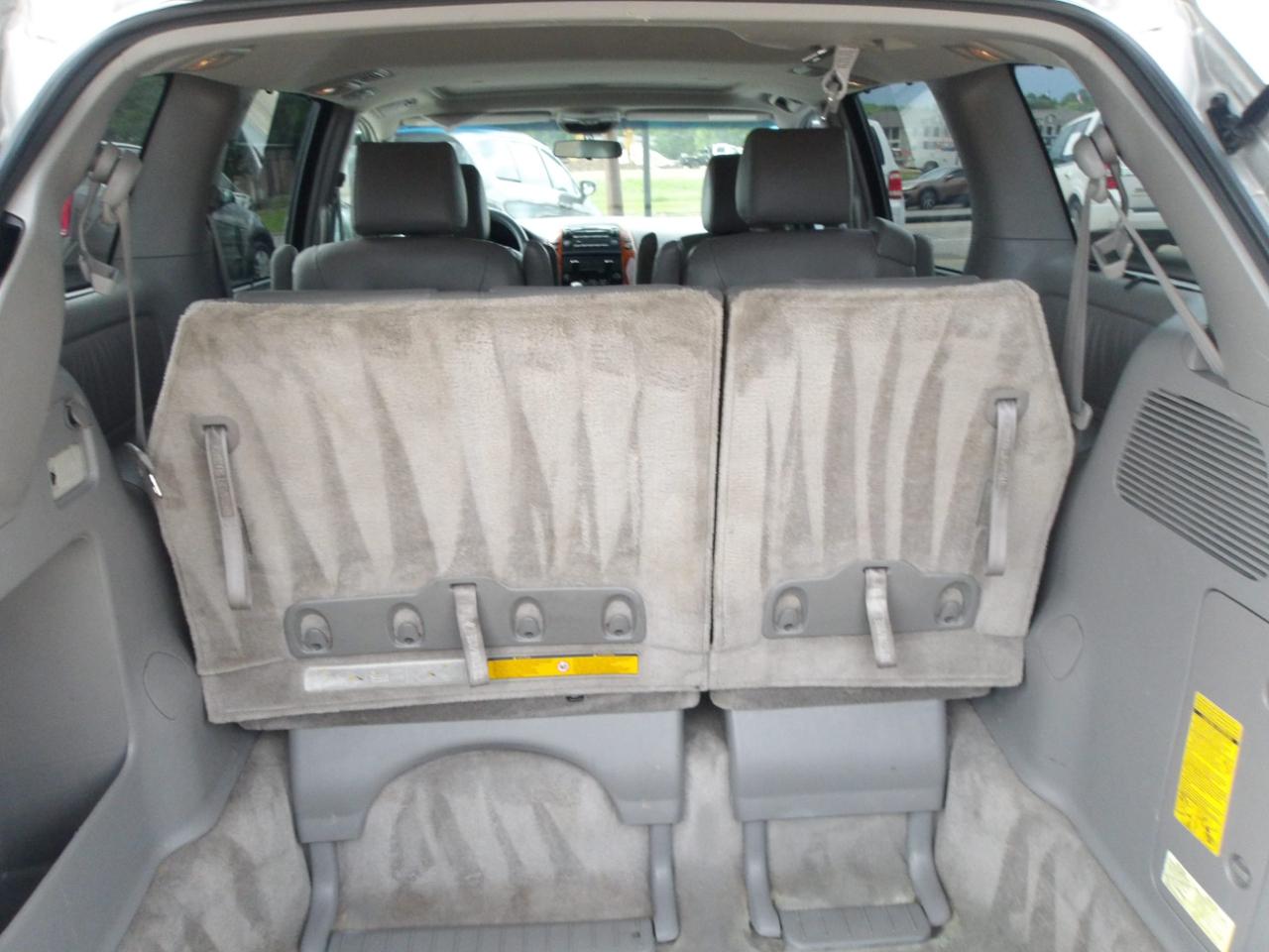 Toyota Sienna  2010
