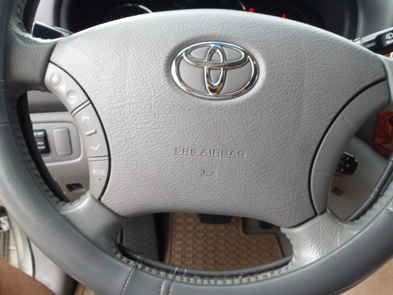 Toyota Sienna  2010