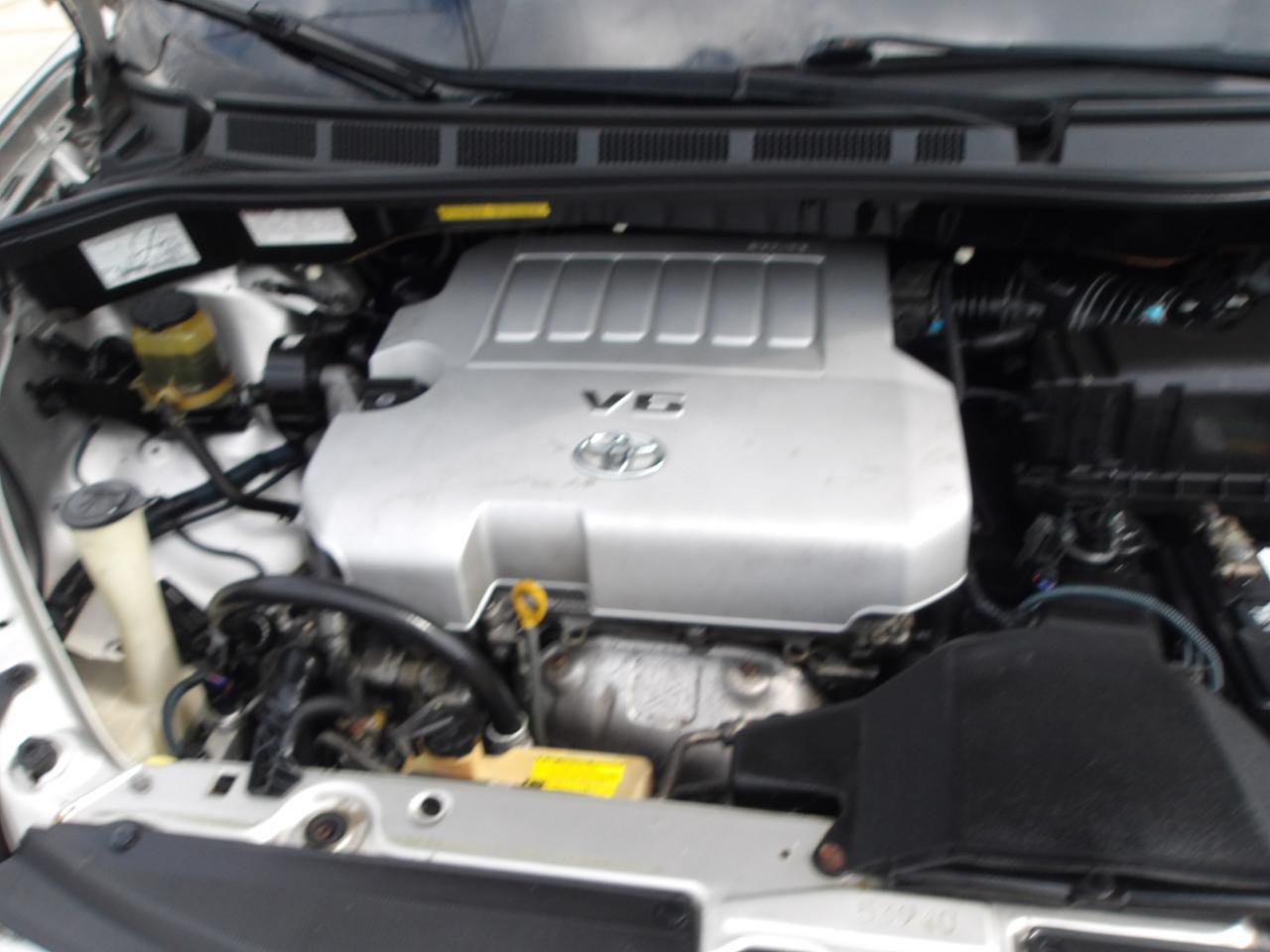 Toyota Sienna  2010