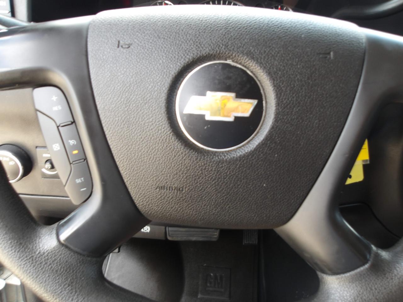 Chevrolet Express Passenger RWD 1500 135" 2014