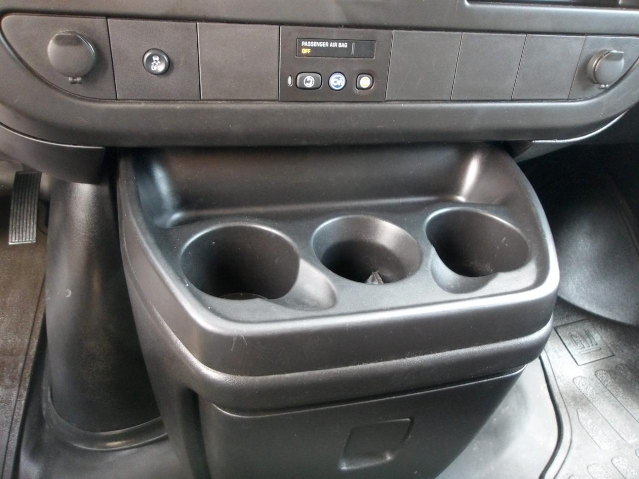 Chevrolet Express Passenger RWD 1500 135" 2014
