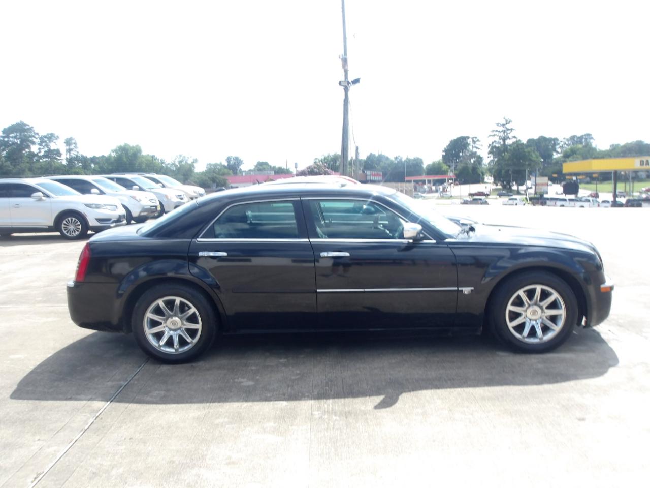 Chrysler 300 4dr Sdn 300C 2006